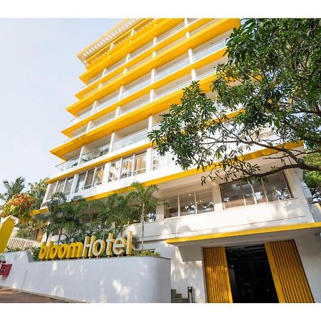פאנג'י Bloom Hotel - Dona Paula מראה חיצוני תמונה