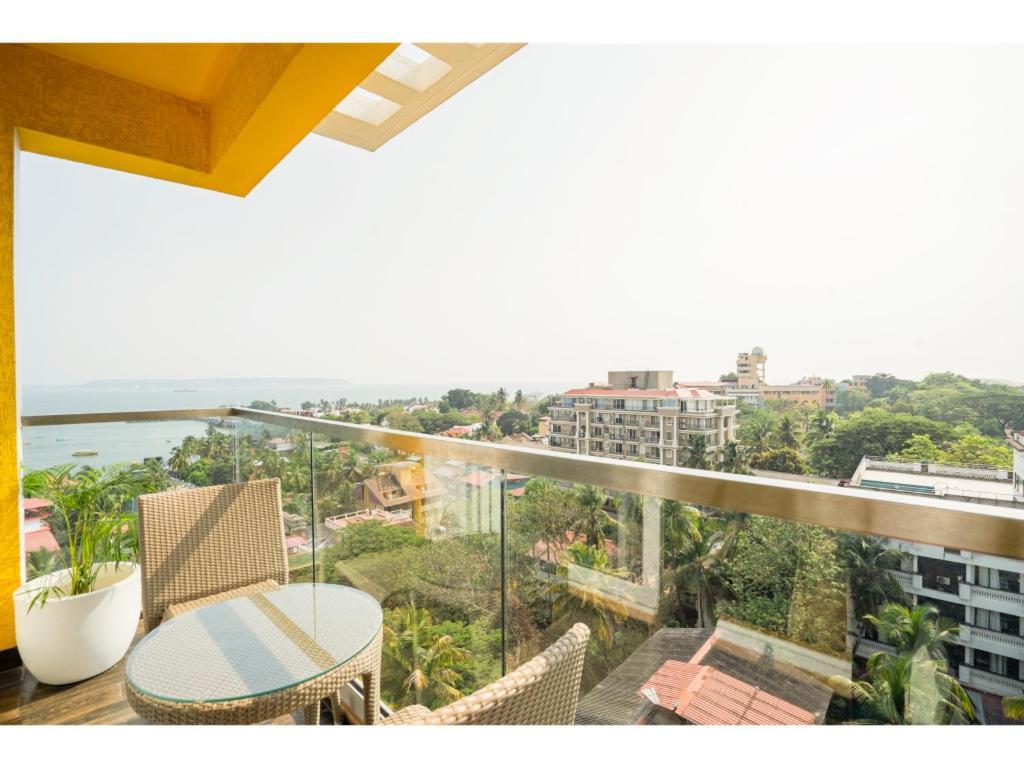 פאנג'י Bloom Hotel - Dona Paula חדר תמונה