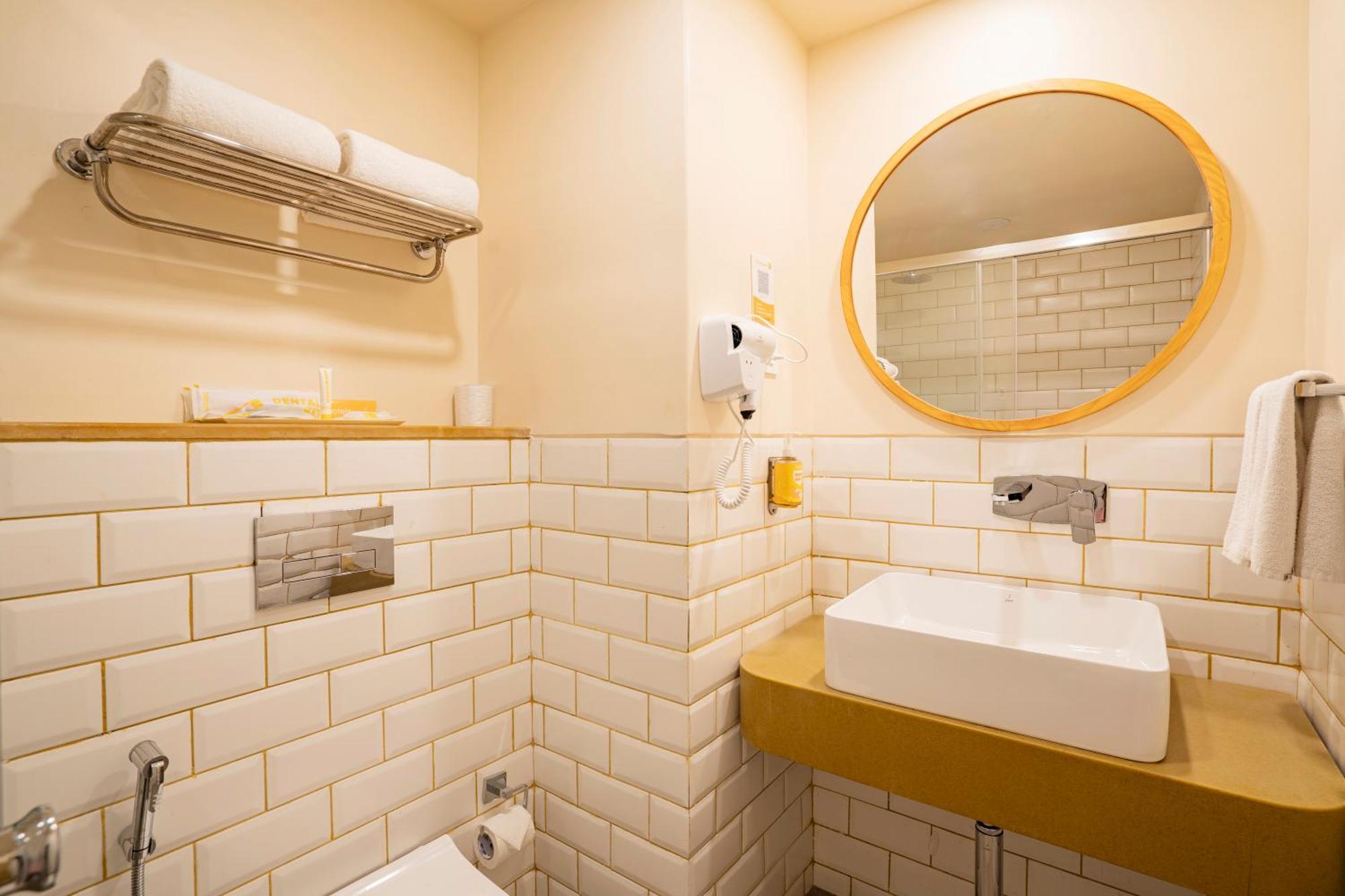 פאנג'י Bloom Hotel - Dona Paula חדר תמונה