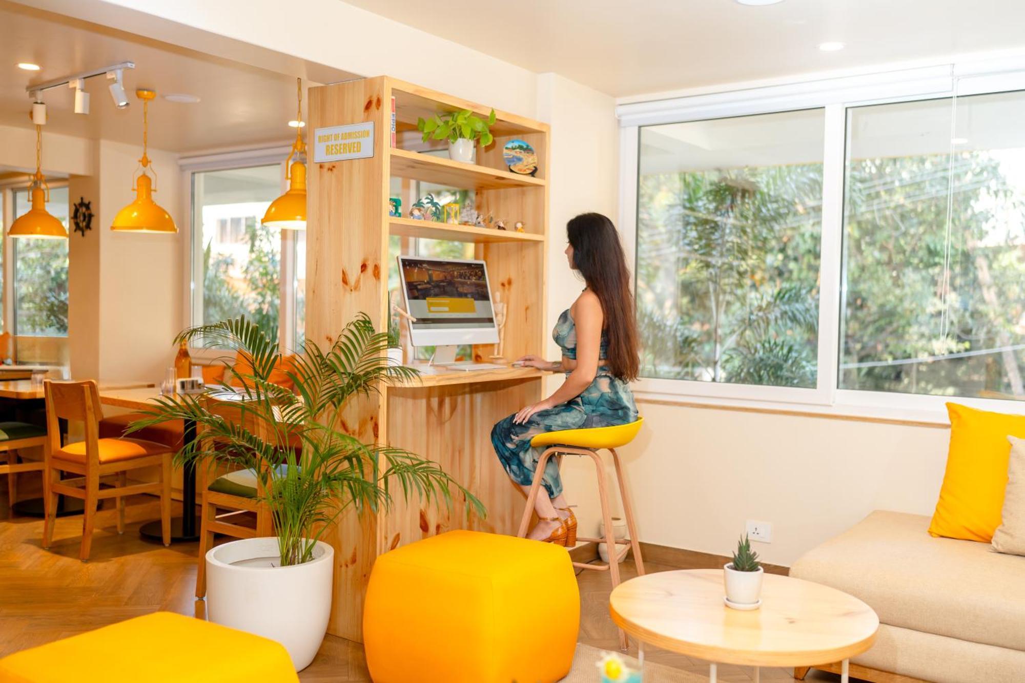 פאנג'י Bloom Hotel - Dona Paula מראה חיצוני תמונה